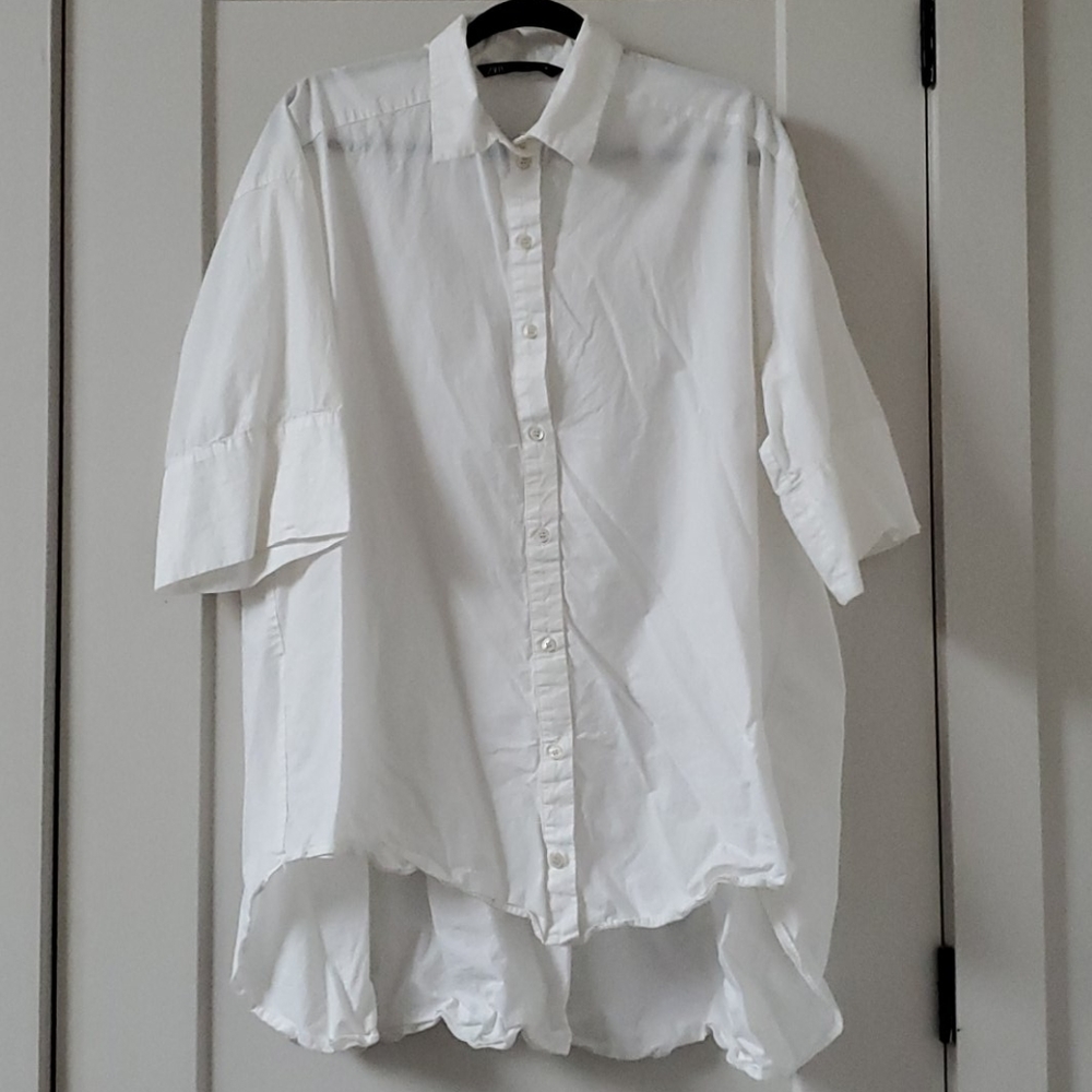 Oversized white shirt